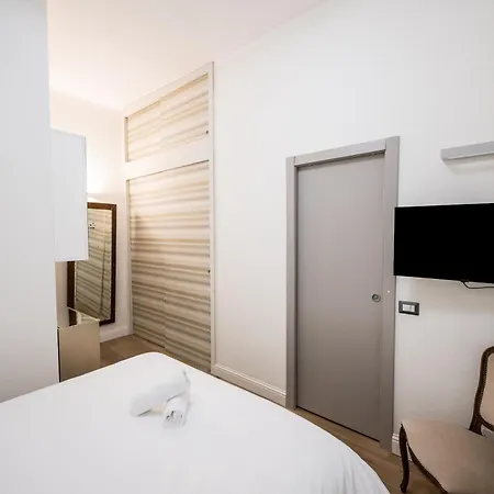 Shortmi Borsieri * ミラノ