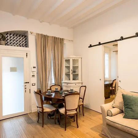 Lägenhet Shortmi Borsieri *