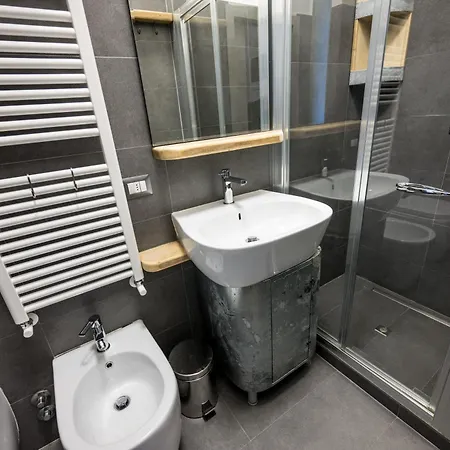 Shortmi Borsieri Lägenhet