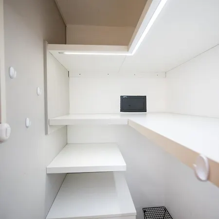 Shortmi Borsieri Lägenhet *