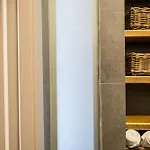 Shortmi Borsieri *