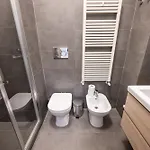 Shortmi Borsieri *